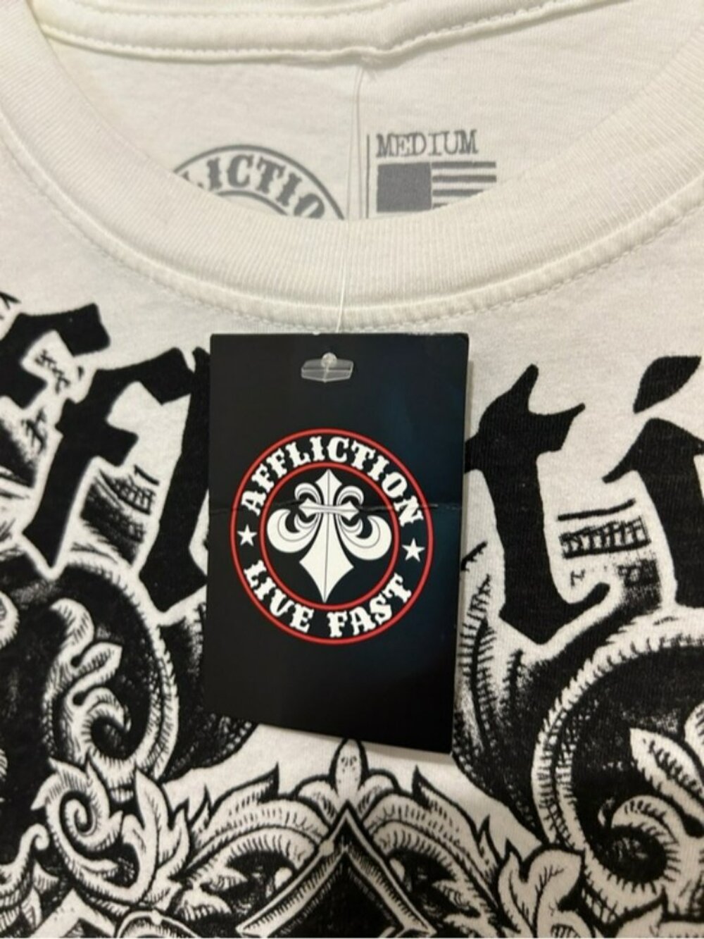 Affliction white & black tee - Picture 5 of 10